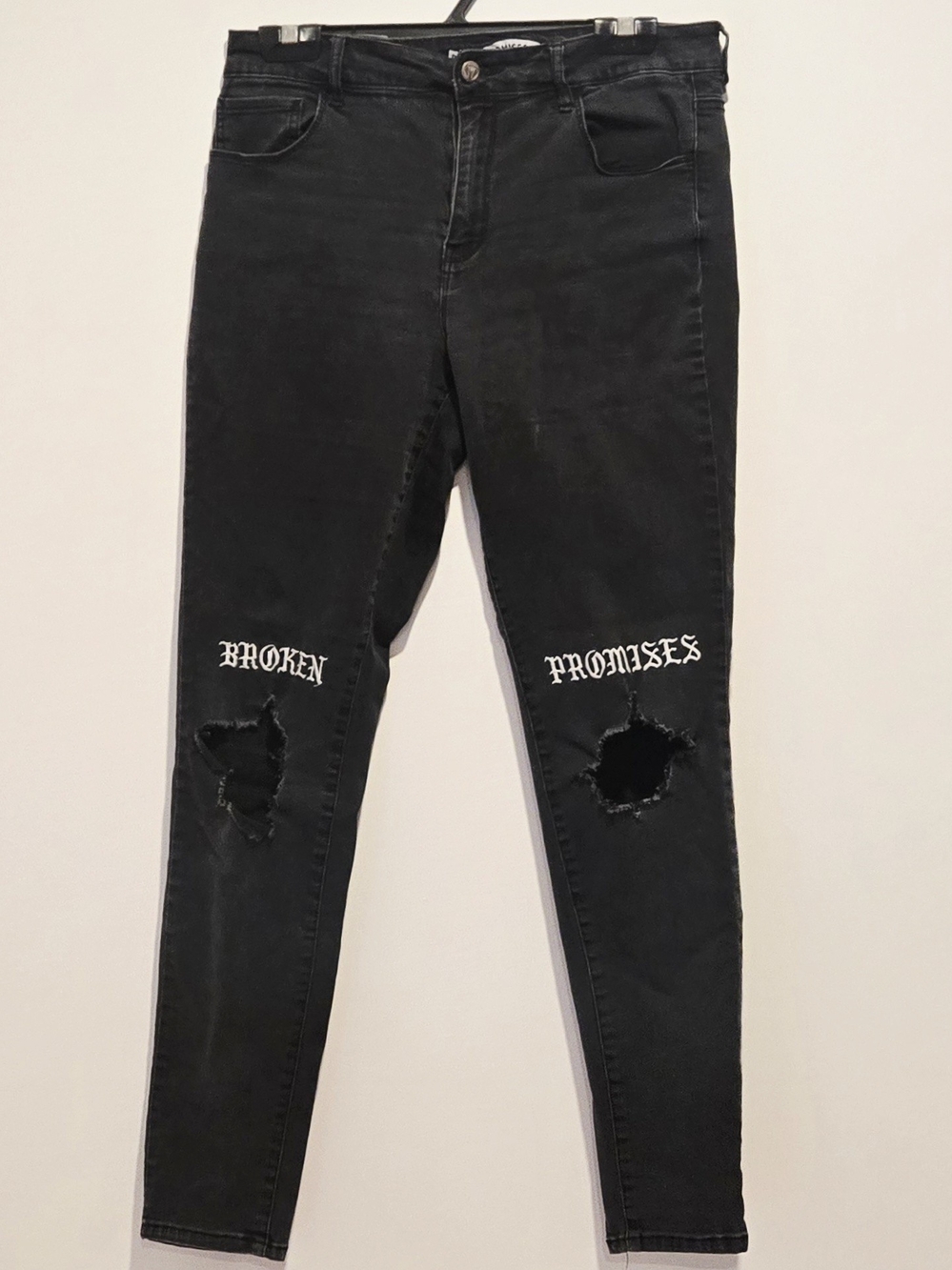 🖤 Broken Promises Stitch & Rip Distressed Skinny Jeans 🕷️